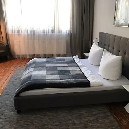 Holiday Apartments *