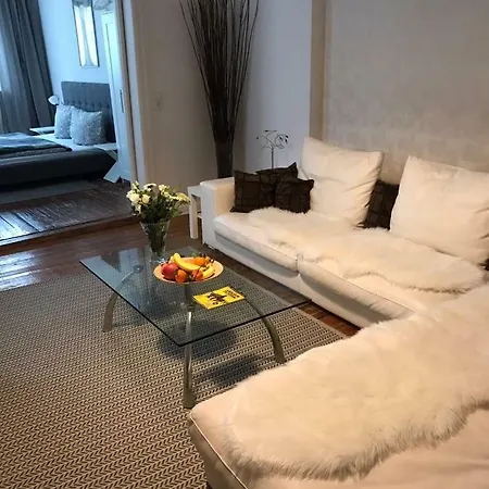 Apartment Holiday Apartments *